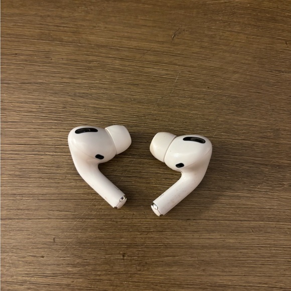 Apple AirPod Pro Gen 1 - Picture 6 of 6